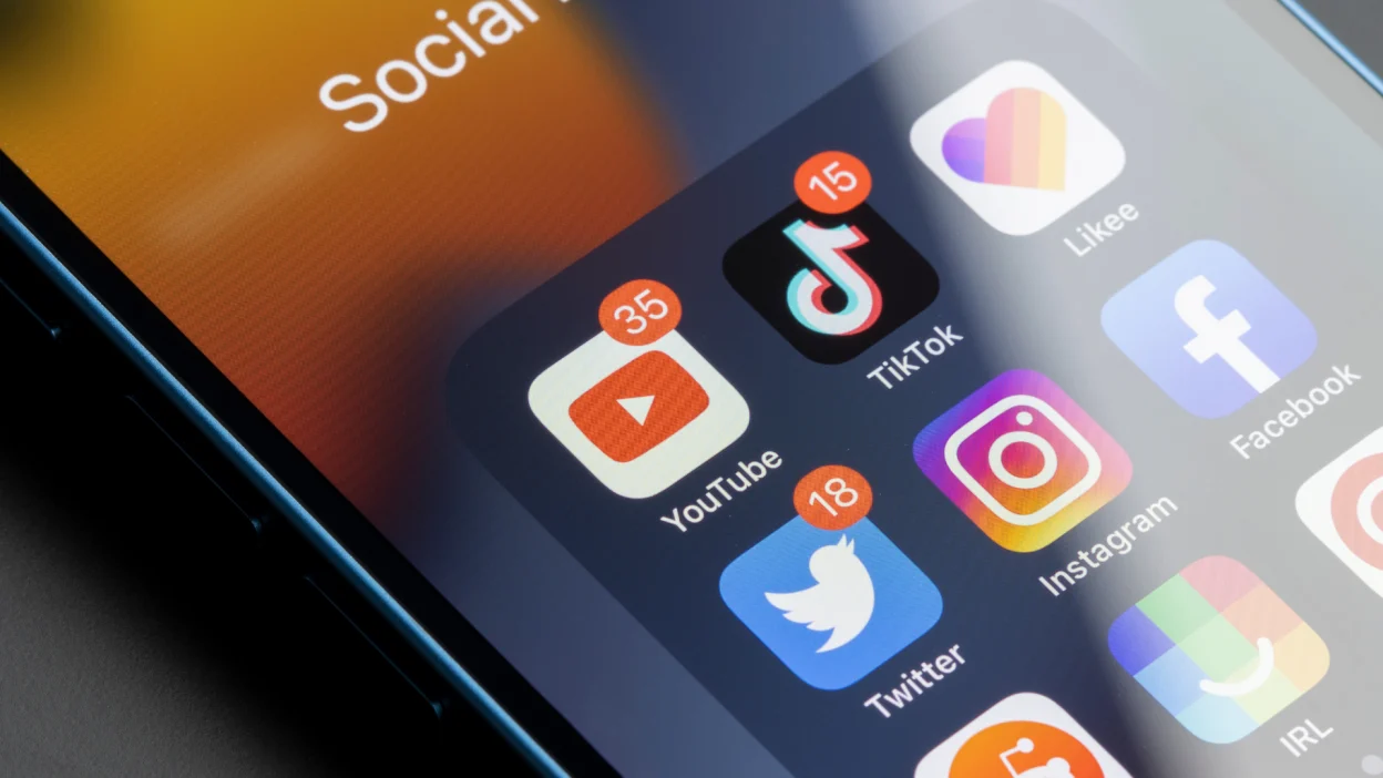 Social media apps on a phone